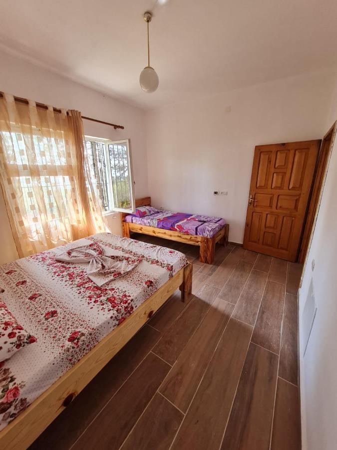 Villa Bujtinat Skenderi Gjinar 2 Extérieur photo