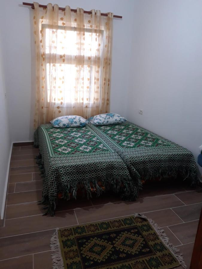 Villa Bujtinat Skenderi Gjinar 2 Extérieur photo